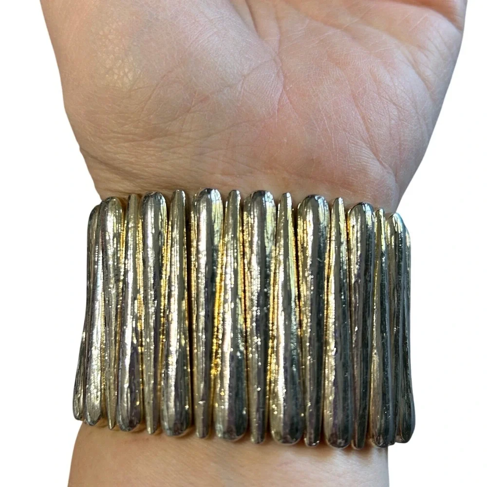 Vintage Gold‎ Tone Wide Stretch Bracelet – Chunky Ribbed Tube Design